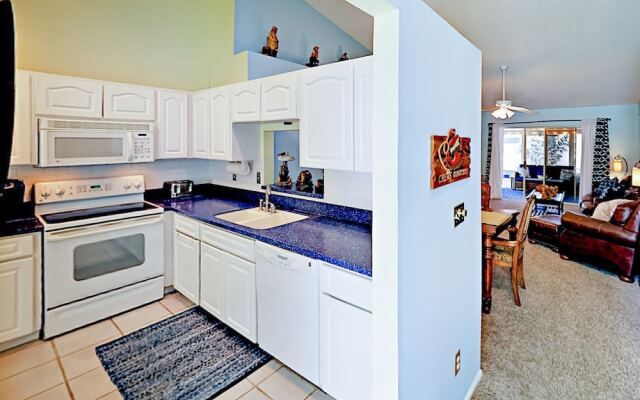 1465 Brier Home - 3 Br Home