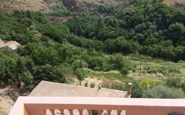 Dar Tanzought