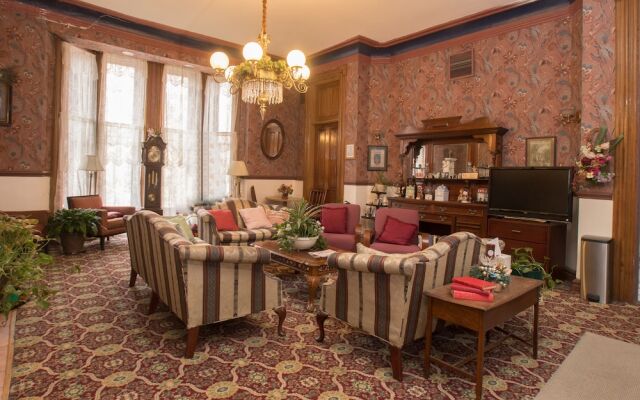 Biltmore Suites Hotel