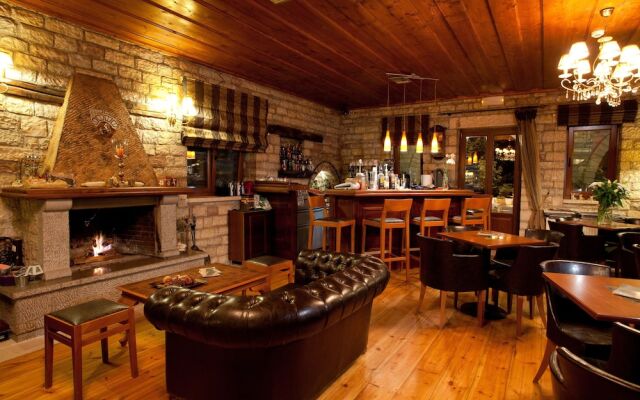 Nisista Lodge Mountain View