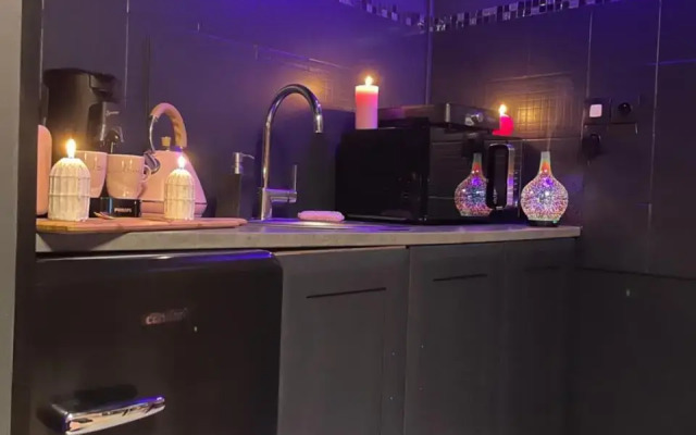 Lover's room 48