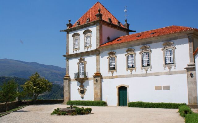 Casa das Torres de Oliveira