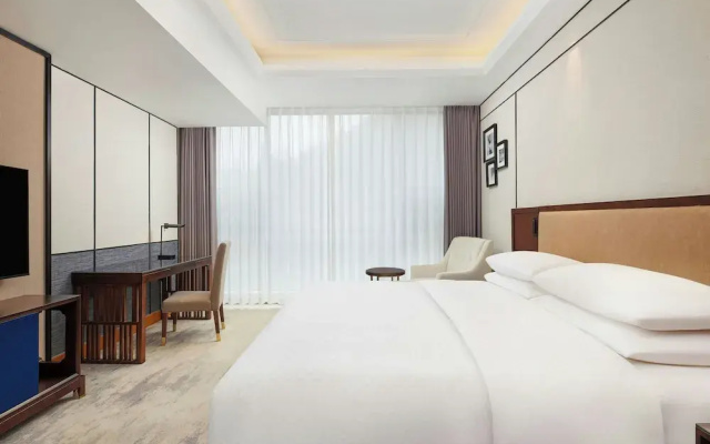 Four Points By Sheraton Anshun, Huangguoshu
