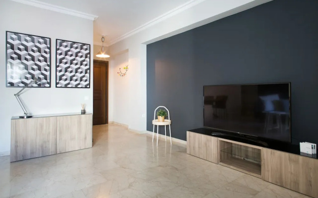 Apartment 102m² - Roof Garden with Acropolis View