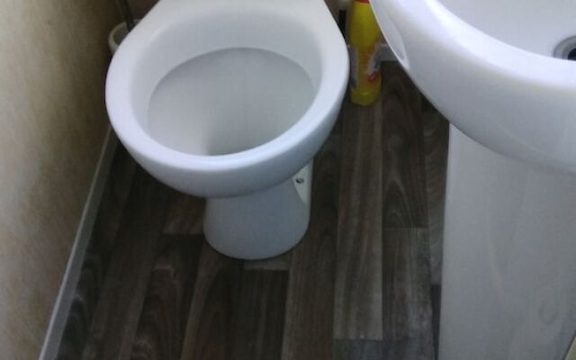 Inviting 3 Bedrooms Caravan gas Central Heating