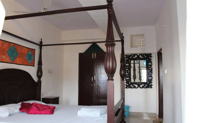 Kesar Heritage Guest House