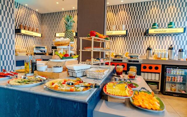 Hampton By Hilton Santiago Las Condes