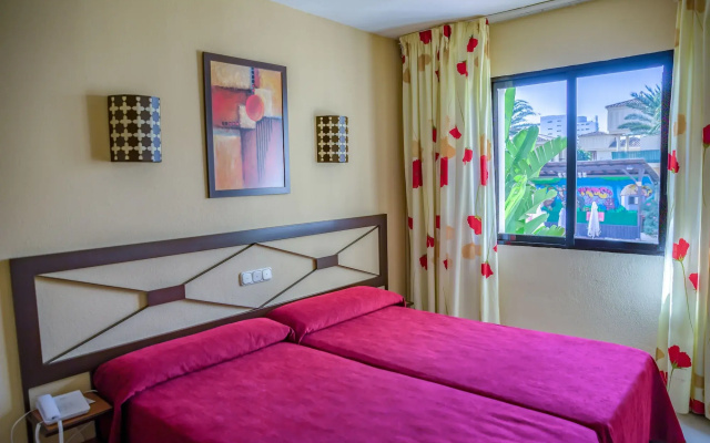 Hotel Puente Real