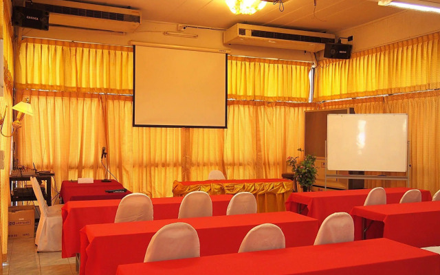 U-Sa Family Hotel