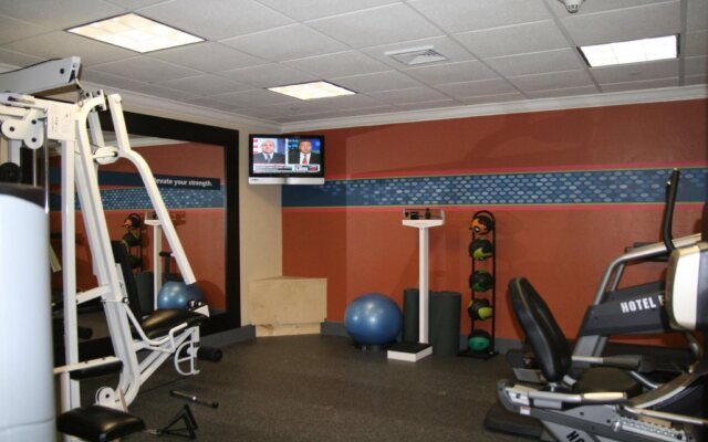 Hampton Inn & Suites Stamford