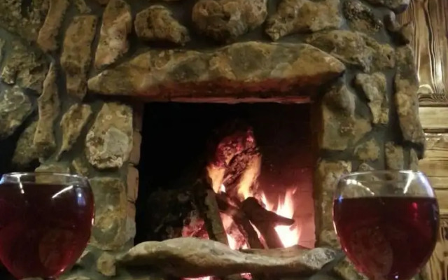 Gokceada Uysallar Köy Evi