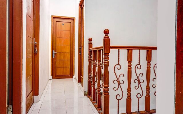 OYO 90846 Guesthouse Bintaro Asri Syariah