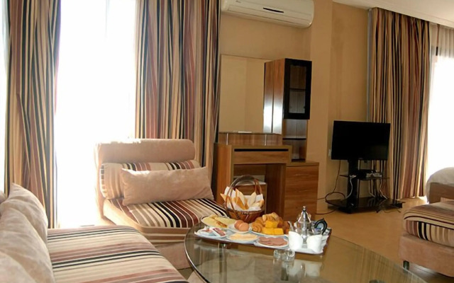 Hotel De La Corniche