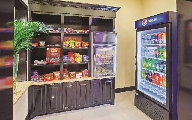 La Quinta Inn & Suites Marshall