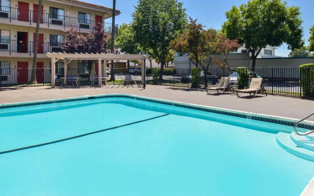 Comfort Inn & Suites Rancho Cordova-Sacramento