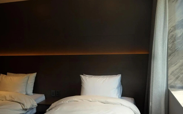 Mudeung Park Resort & Hotel
