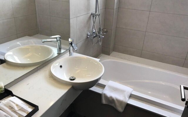 Parosand Hanoi Hotel & Apartment