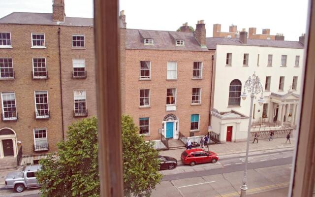 Baggot Court Townhouse