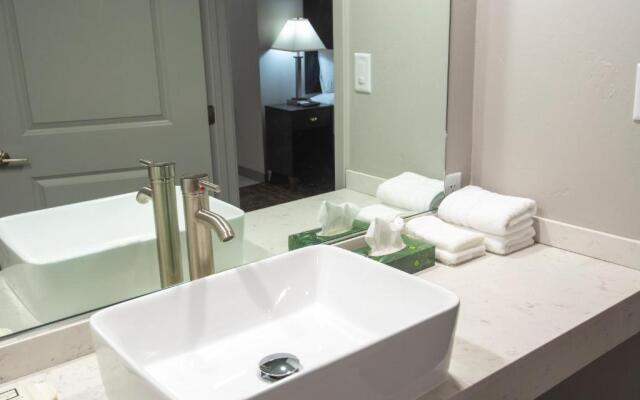 Americana Modern Hotel