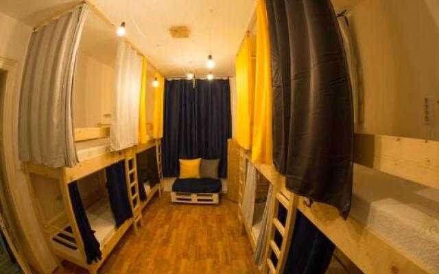 Cloud 9 Hostel