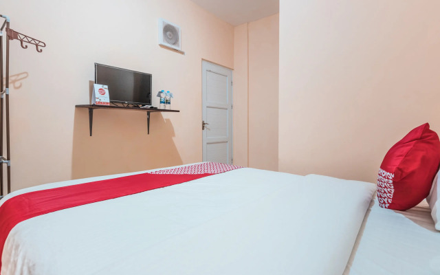Super OYO 2034 Eden Guest House