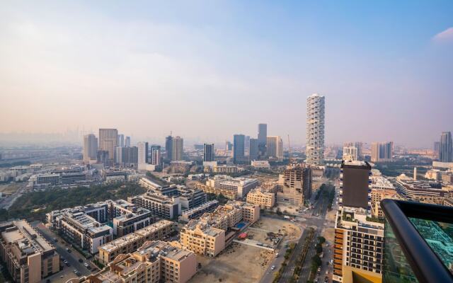 Tanin - Modern Spacious 1BR Apartment With 2 Balconies