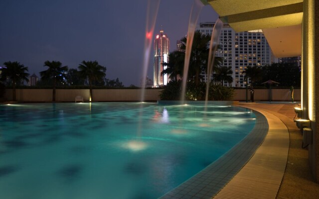 Crest Jalan Sultan Ismail by OYO Rooms