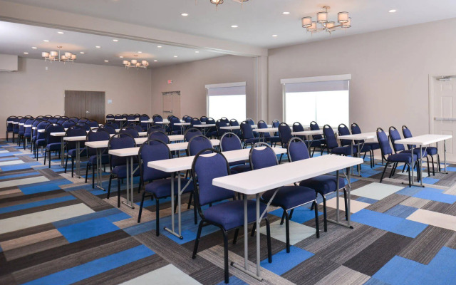 Holiday Inn Express & Suites Houston E - Pasadena by IHG