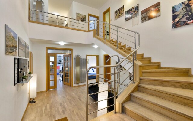 Nice Home in Zagreb With 6 Bedrooms and Wifi