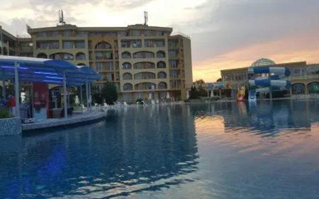 Apartments in Grand Midia Aheloy Palace