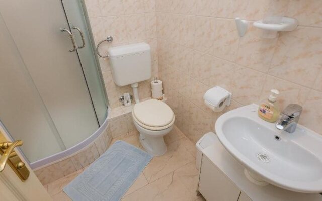 Apartments Sustic