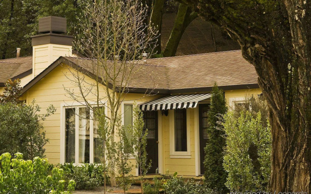 Farmhouse Inn