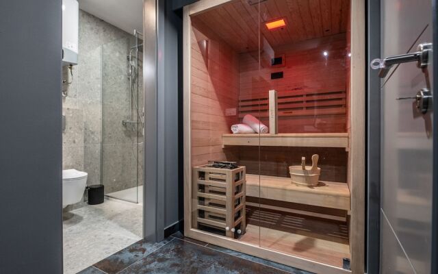 Luxury Villas Travera