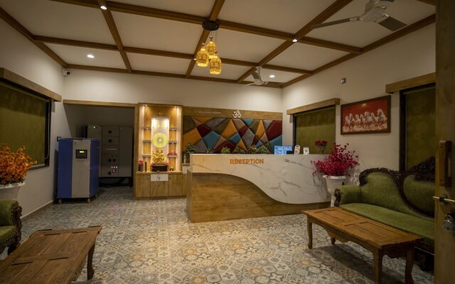 The Comfort Gir Resort