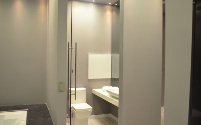 Hotel Paris Luxury Suites