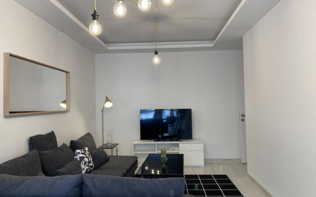 Lovely Flat With Balcony Near Metro in Eyupsultan