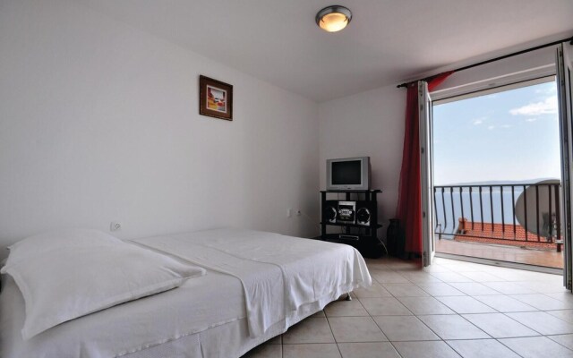 Awesome Home in Pisak With Wifi and 2 Bedrooms