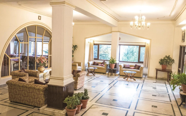 Royal Jardin Whistling Pines Resort