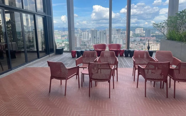 Millerz Square by Tido Tido