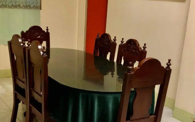 15pax-2 minutes to Vigan-RoseandFer Transient-2 Bedroom House