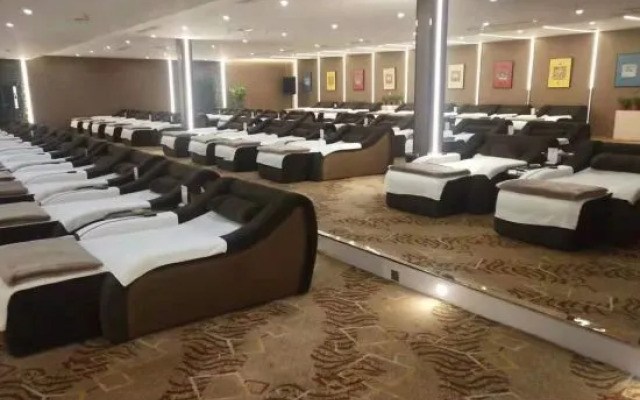 Heide Business Hotel, Ongniut Banner