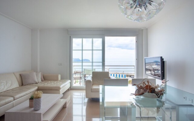 Modern apartment in Can Picafort nice view of the harbor, 50 m from the beach