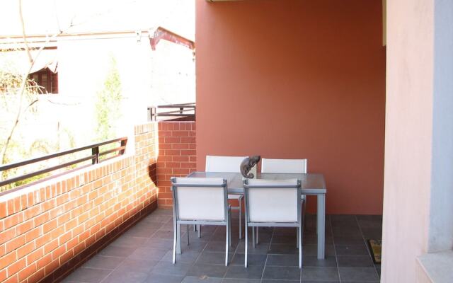 City Escape 2BD in Adelaides East End 1