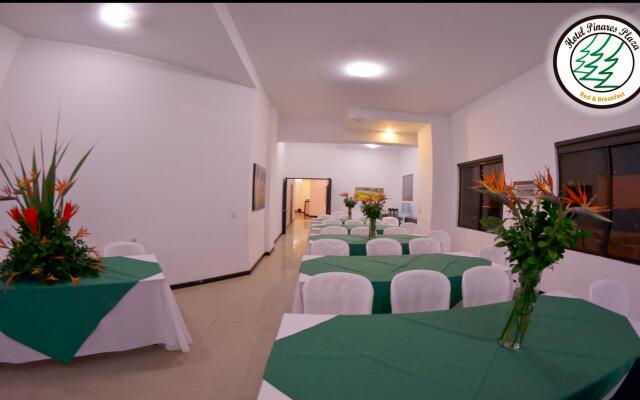 Hotel Pinares Plaza