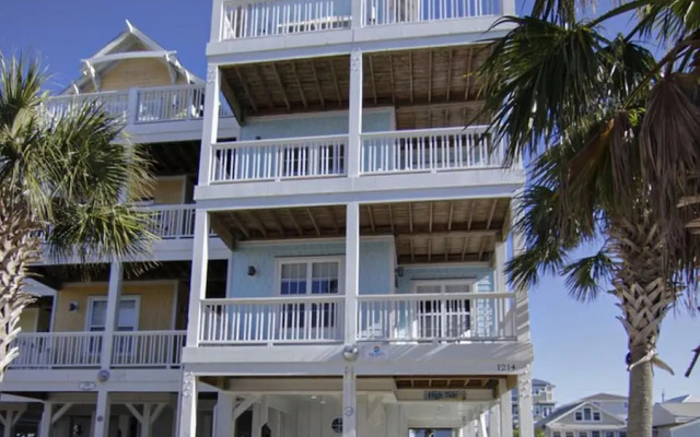 High Tide by Sea Scape Properties