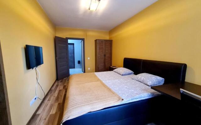 West Luxury Apartment