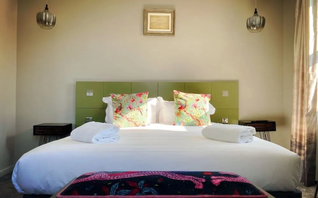 Chapter 1 Hotels