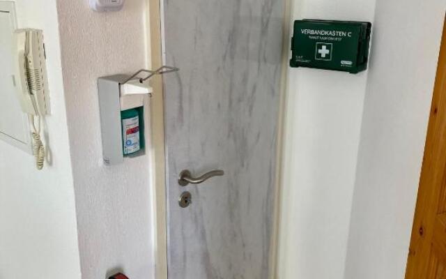 Apartment 2P. Balkon Zentral 1.4