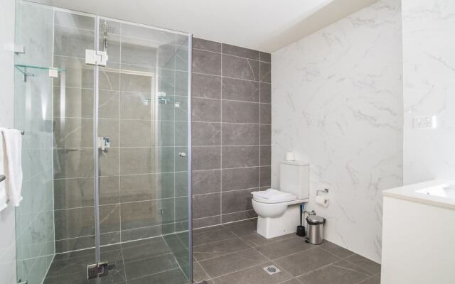 Perfect Accessible 1bed1bath Wolli Creek APT