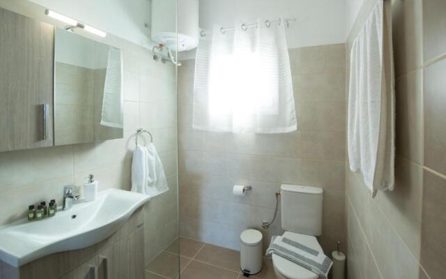 Darmanin Apartment 3 Gyalos Corfu